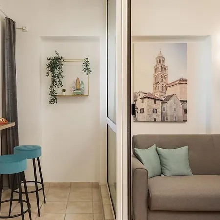 Lejlighed Imperium Ii - Beachfront Znjan Split