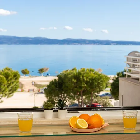 Imperium Ii - Beachfront Znjan Apartment *