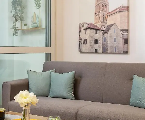 Apartment Imperium Ii - Beachfront Znjan *