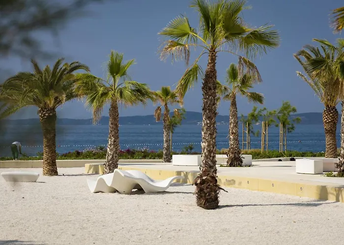 Apartment Imperium Ii - Beachfront Znjan Split