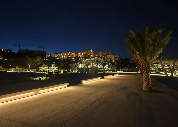 Imperium Ii - Beachfront Znjan *